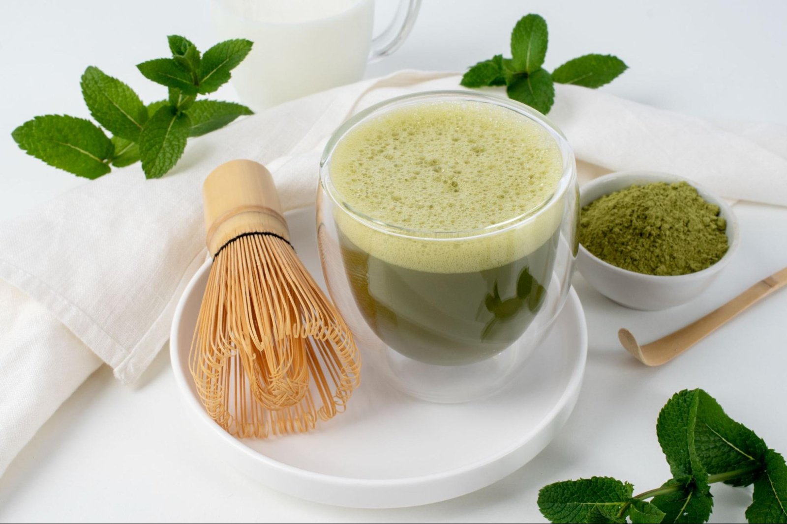 Кто придумал пить зелёный чай с молоком и чем полезен напиток. Три рецепта для бодрости