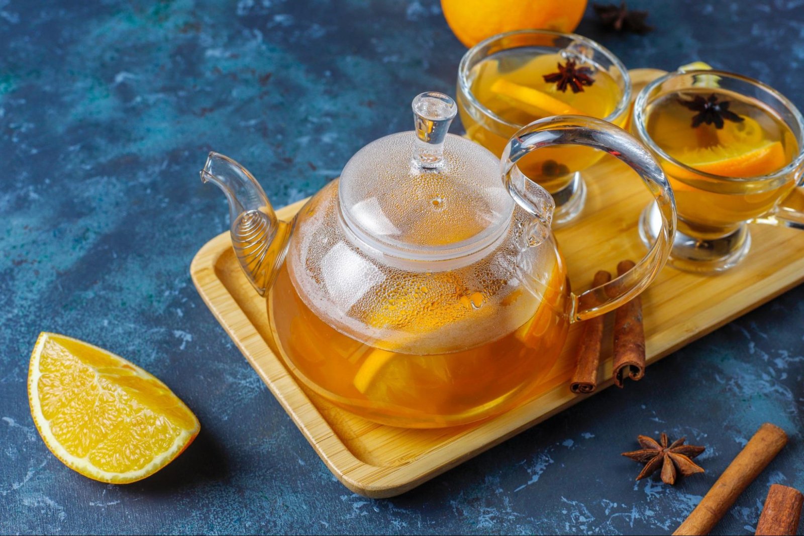 Холодный чай: как айс-ти стал любимым напитком в США. 4 рецепта освежающего чая